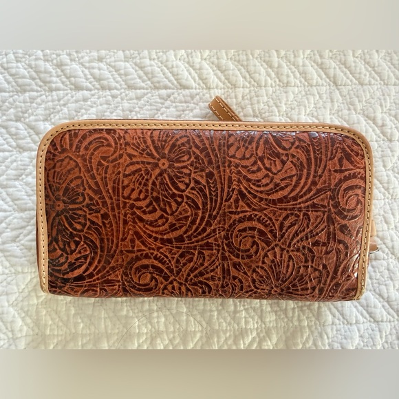 Consuela Sally Shine wristlet Wallet - Picture 2 of 8